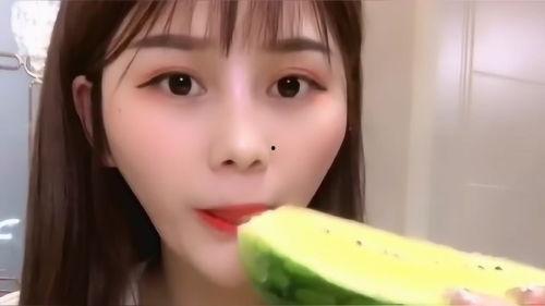 娱乐吃瓜姐直播,揭秘娱乐圈幕后故事，带你领略明星真实生活  第3张